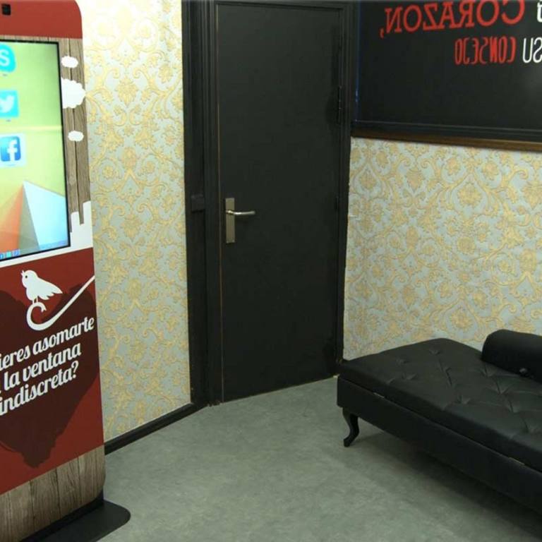 SerieG-1-artemedia kiosco-multimedia-tactil-artemedia-interactivo