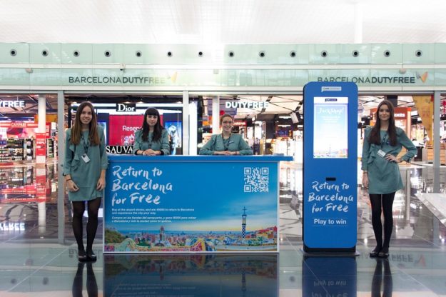 artemedia-aena-mwc-kiosco-interactivo