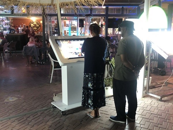 artemedia-kiosco-interactivo-restaurante